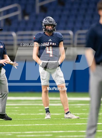 Thumbnail 3 in Navarro vs Wimberley (UIL 4A Quarterfinal Playoff) photogallery.