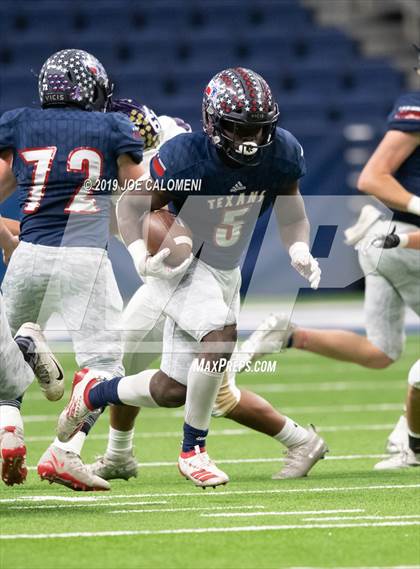Thumbnail 1 in Navarro vs Wimberley (UIL 4A Quarterfinal Playoff) photogallery.