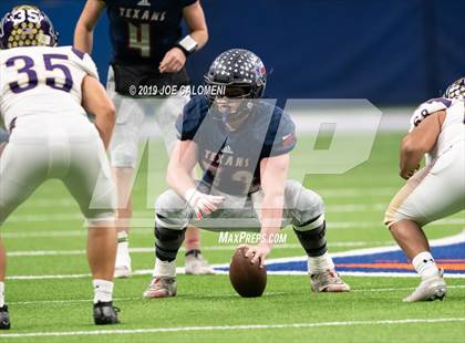 Thumbnail 1 in Navarro vs Wimberley (UIL 4A Quarterfinal Playoff) photogallery.