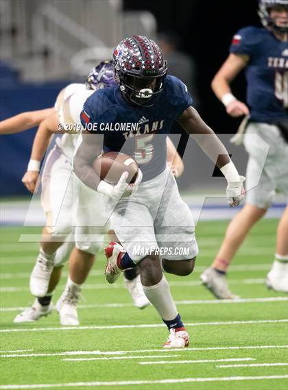 Thumbnail 1 in Navarro vs Wimberley (UIL 4A Quarterfinal Playoff) photogallery.