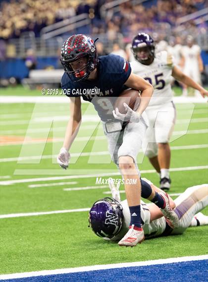 Thumbnail 1 in Navarro vs Wimberley (UIL 4A Quarterfinal Playoff) photogallery.