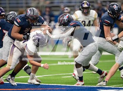 Thumbnail 3 in Navarro vs Wimberley (UIL 4A Quarterfinal Playoff) photogallery.