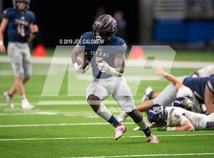 Thumbnail 3 in Navarro vs Wimberley (UIL 4A Quarterfinal Playoff) photogallery.
