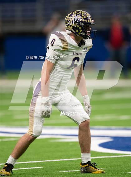 Thumbnail 2 in Navarro vs Wimberley (UIL 4A Quarterfinal Playoff) photogallery.