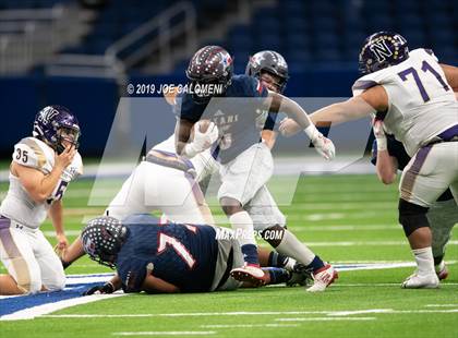 Thumbnail 3 in Navarro vs Wimberley (UIL 4A Quarterfinal Playoff) photogallery.