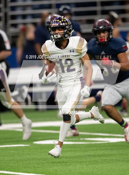 Thumbnail 3 in Navarro vs Wimberley (UIL 4A Quarterfinal Playoff) photogallery.