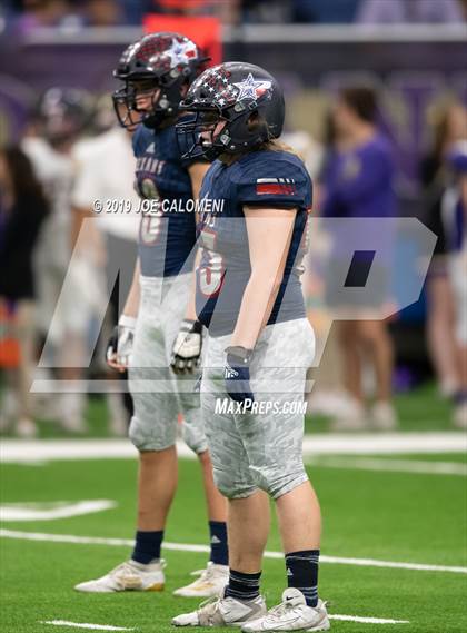 Thumbnail 3 in Navarro vs Wimberley (UIL 4A Quarterfinal Playoff) photogallery.