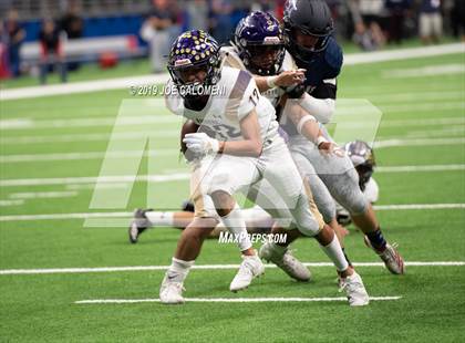 Thumbnail 3 in Navarro vs Wimberley (UIL 4A Quarterfinal Playoff) photogallery.