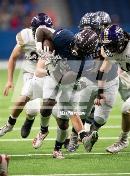 Thumbnail 3 in Navarro vs Wimberley (UIL 4A Quarterfinal Playoff) photogallery.