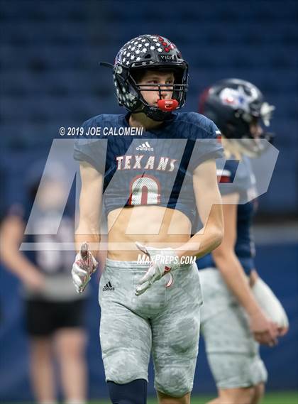 Thumbnail 2 in Navarro vs Wimberley (UIL 4A Quarterfinal Playoff) photogallery.