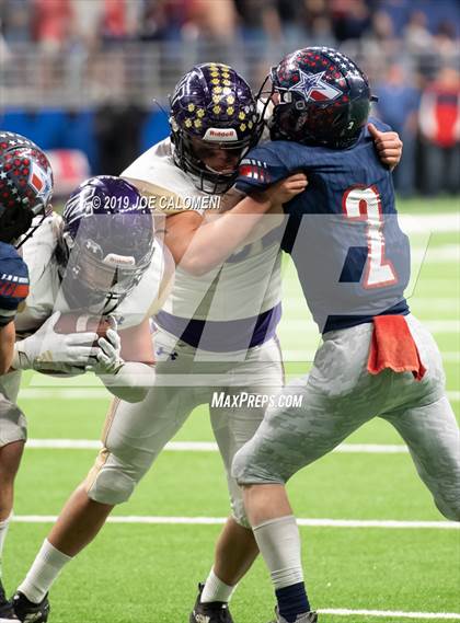 Thumbnail 2 in Navarro vs Wimberley (UIL 4A Quarterfinal Playoff) photogallery.