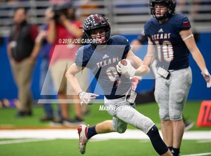 Thumbnail 3 in Navarro vs Wimberley (UIL 4A Quarterfinal Playoff) photogallery.