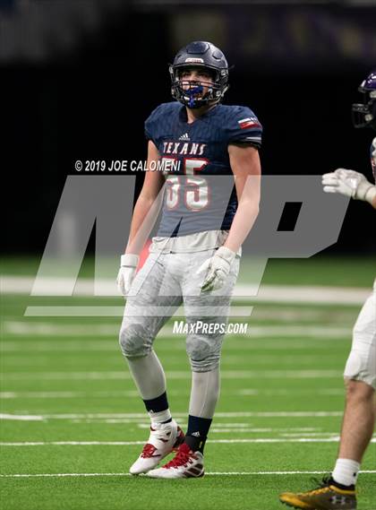 Thumbnail 3 in Navarro vs Wimberley (UIL 4A Quarterfinal Playoff) photogallery.