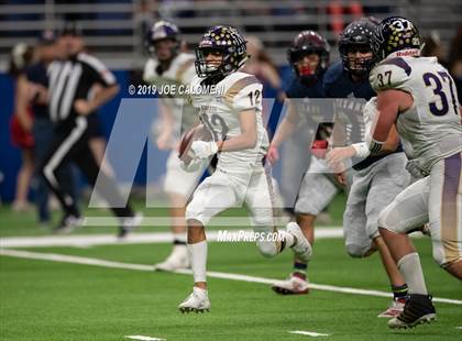 Thumbnail 3 in Navarro vs Wimberley (UIL 4A Quarterfinal Playoff) photogallery.