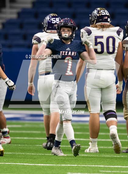 Thumbnail 1 in Navarro vs Wimberley (UIL 4A Quarterfinal Playoff) photogallery.