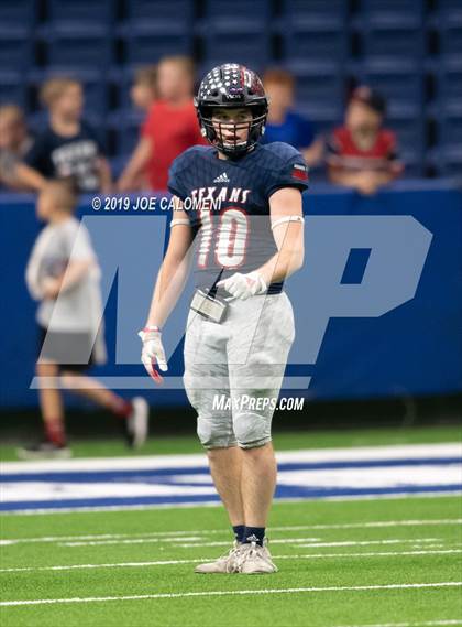 Thumbnail 3 in Navarro vs Wimberley (UIL 4A Quarterfinal Playoff) photogallery.