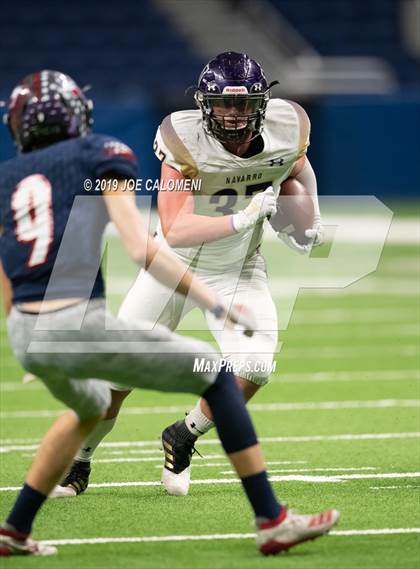 Thumbnail 1 in Navarro vs Wimberley (UIL 4A Quarterfinal Playoff) photogallery.