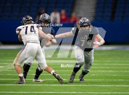 Thumbnail 2 in Navarro vs Wimberley (UIL 4A Quarterfinal Playoff) photogallery.