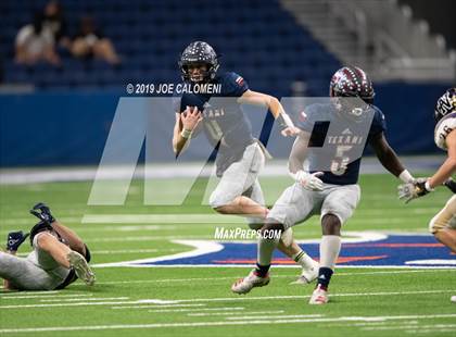 Thumbnail 2 in Navarro vs Wimberley (UIL 4A Quarterfinal Playoff) photogallery.