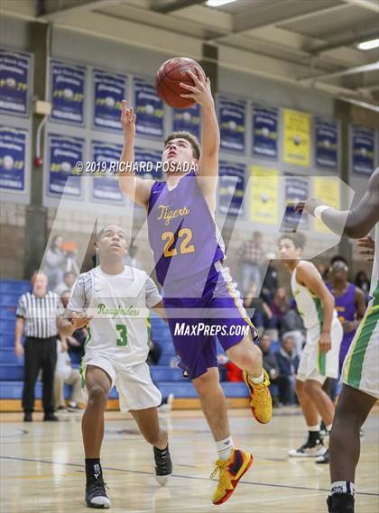 Thumbnail 3 in Lemoore vs. Roosevelt (Clovis Elks Tournament) photogallery.