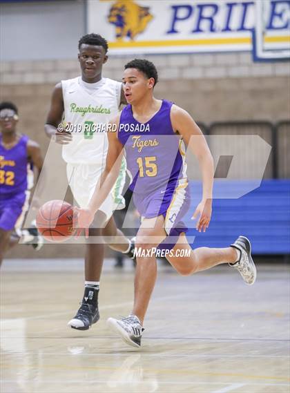 Thumbnail 2 in Lemoore vs. Roosevelt (Clovis Elks Tournament) photogallery.