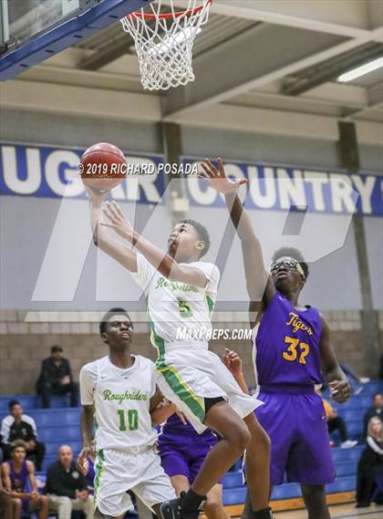 Thumbnail 3 in Lemoore vs. Roosevelt (Clovis Elks Tournament) photogallery.