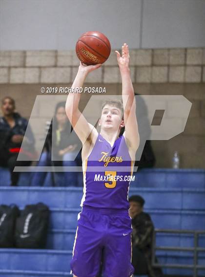 Thumbnail 1 in Lemoore vs. Roosevelt (Clovis Elks Tournament) photogallery.