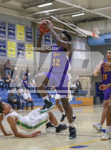 Thumbnail 3 in Lemoore vs. Roosevelt (Clovis Elks Tournament) photogallery.