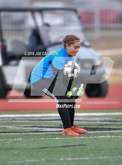 Thumbnail 1 in Medina Valley vs Lee [Robert E.] (Steele Showcase) photogallery.
