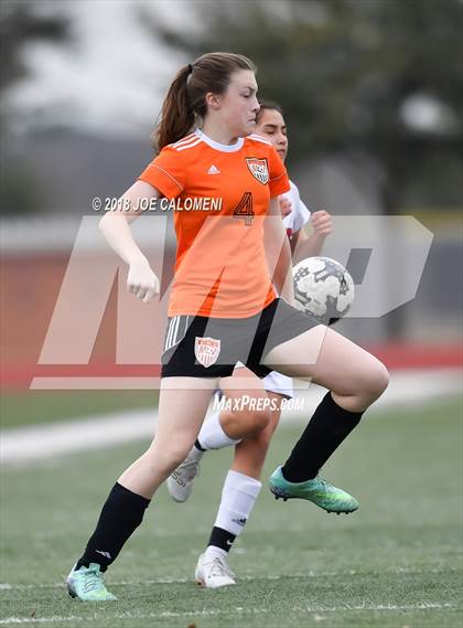 Thumbnail 3 in Medina Valley vs Lee [Robert E.] (Steele Showcase) photogallery.