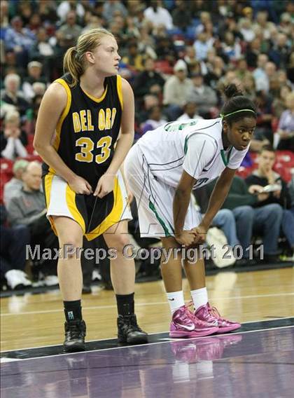 Thumbnail 3 in Del Oro vs. St. Mary's (CIF NorCal D2 Regional Final) photogallery.