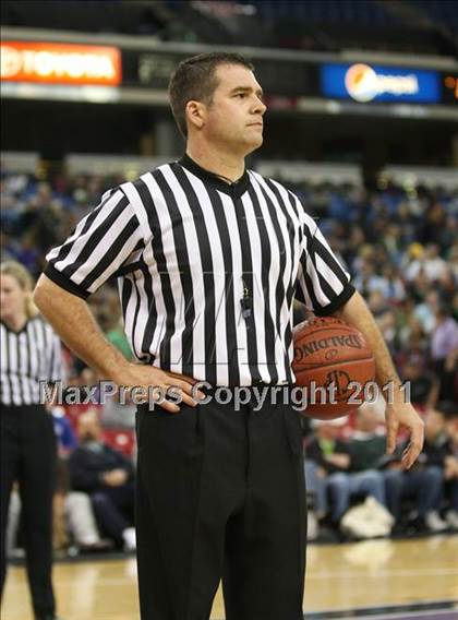 Thumbnail 2 in Del Oro vs. St. Mary's (CIF NorCal D2 Regional Final) photogallery.