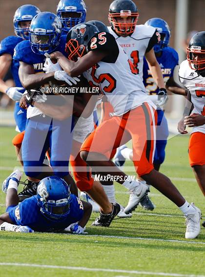 Thumbnail 3 in Washington vs. North Little Rock photogallery.