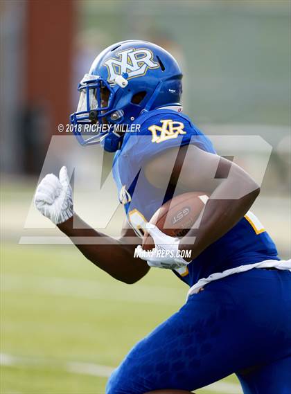 Thumbnail 2 in Washington vs. North Little Rock photogallery.