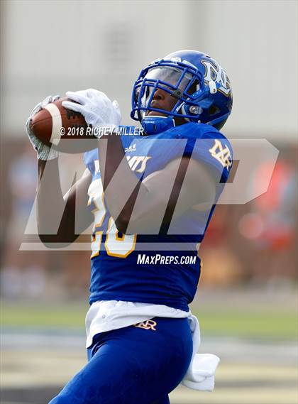 Thumbnail 1 in Washington vs. North Little Rock photogallery.