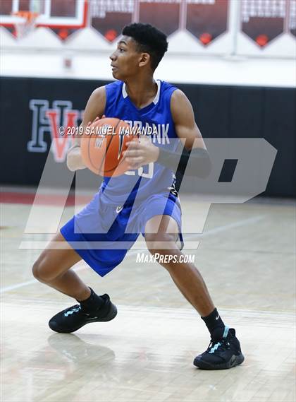 Thumbnail 2 in Burbank vs Windward (Wolverine invitational) photogallery.