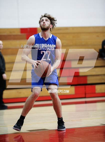Thumbnail 2 in Burbank vs Windward (Wolverine invitational) photogallery.