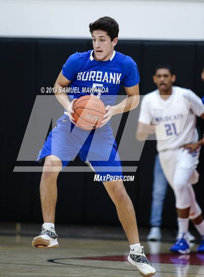 Thumbnail 2 in Burbank vs Windward (Wolverine invitational) photogallery.