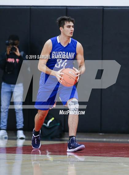 Thumbnail 3 in Burbank vs Windward (Wolverine invitational) photogallery.