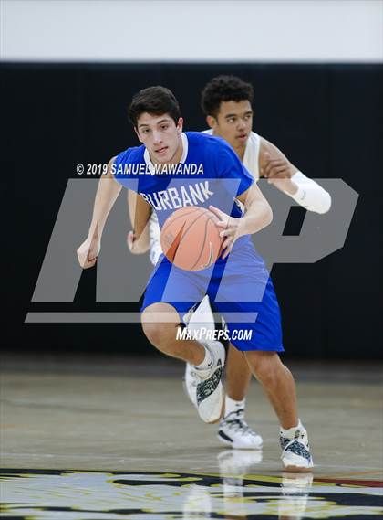 Thumbnail 3 in Burbank vs Windward (Wolverine invitational) photogallery.