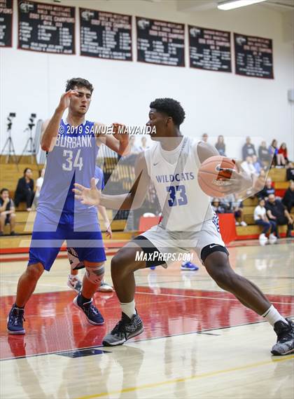 Thumbnail 1 in Burbank vs Windward (Wolverine invitational) photogallery.