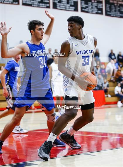 Thumbnail 3 in Burbank vs Windward (Wolverine invitational) photogallery.