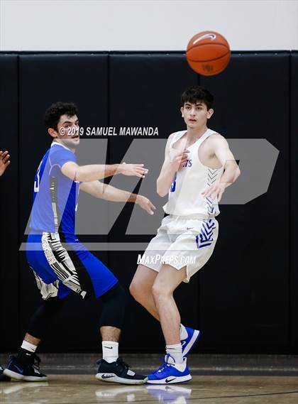 Thumbnail 1 in Burbank vs Windward (Wolverine invitational) photogallery.