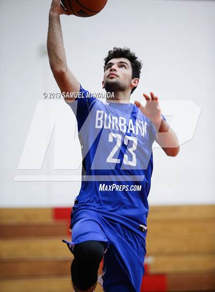 Thumbnail 2 in Burbank vs Windward (Wolverine invitational) photogallery.
