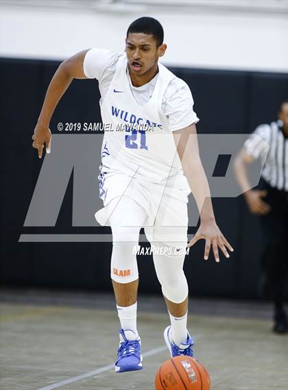 Thumbnail 1 in Burbank vs Windward (Wolverine invitational) photogallery.