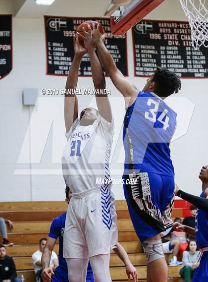 Thumbnail 3 in Burbank vs Windward (Wolverine invitational) photogallery.
