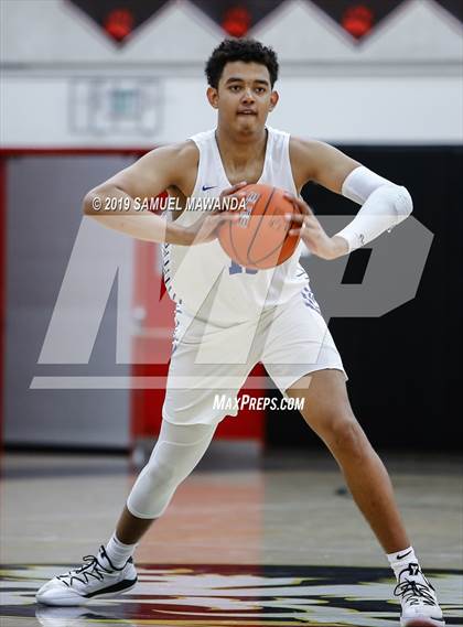 Thumbnail 3 in Burbank vs Windward (Wolverine invitational) photogallery.