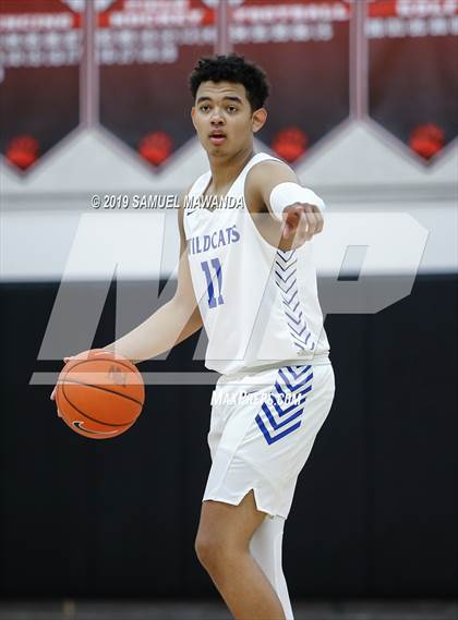 Thumbnail 2 in Burbank vs Windward (Wolverine invitational) photogallery.
