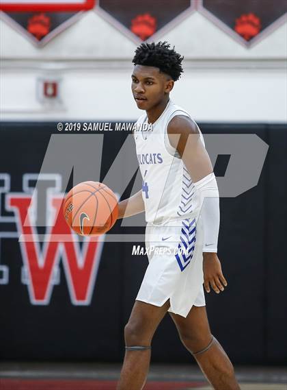 Thumbnail 2 in Burbank vs Windward (Wolverine invitational) photogallery.