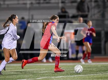 Thumbnail 3 in JSerra Catholic vs. Los Alamitos (CIFSS D1 Final) photogallery.